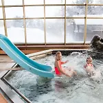 Sport & Vesileppis Hotel 4*
