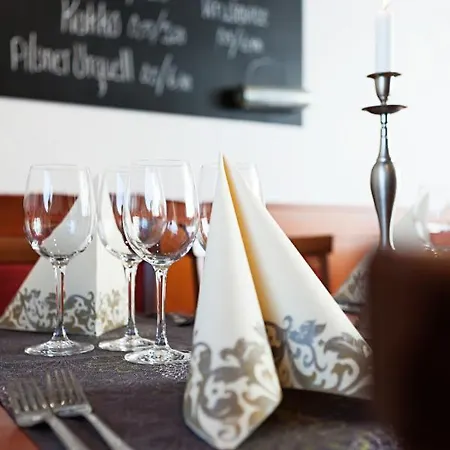 Sport & Vesileppis Hotel