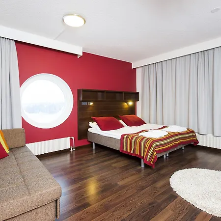 Sport & Vesileppis מלון Leppävirta