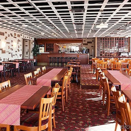 Sport & Vesileppis מלון