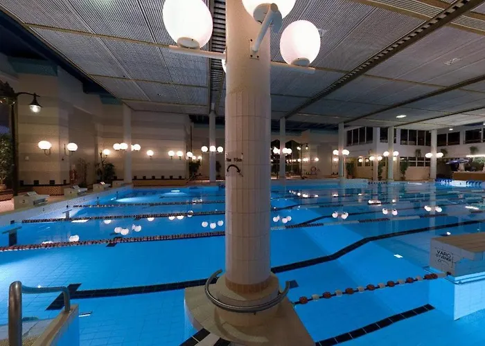 Sport & Vesileppis فندق 4*