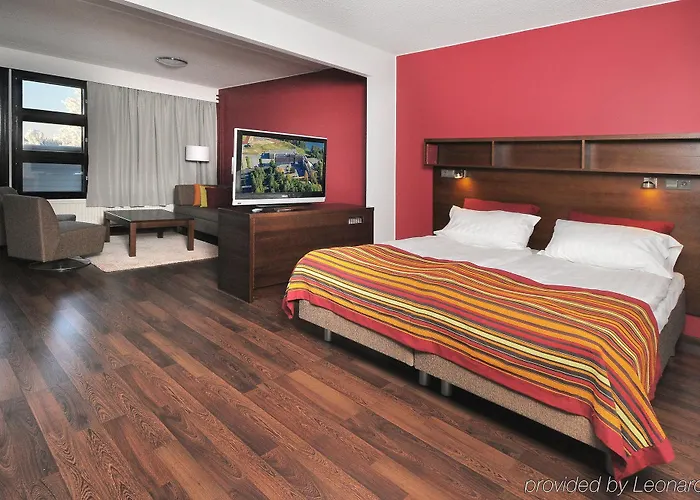 Sport & Vesileppis فندق 4*